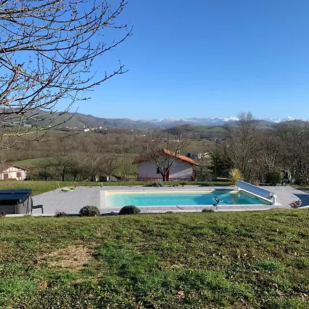 Studio Laina Avec Piscine, Spa Optionnel Irissarry Exterior photo