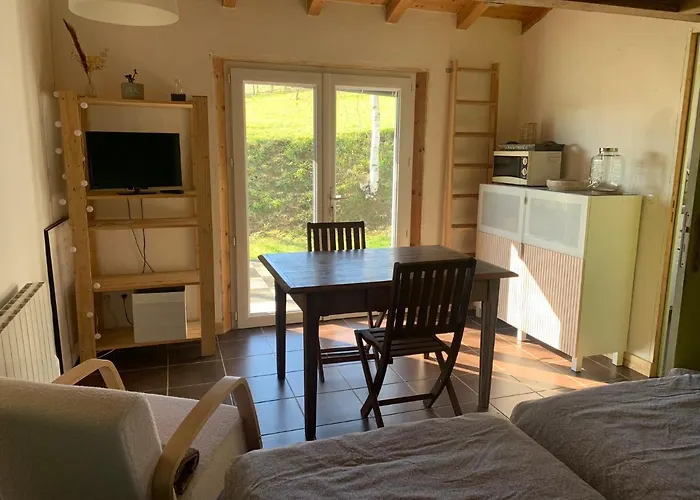 Studio Laina Avec Piscine, Spa Optionnel